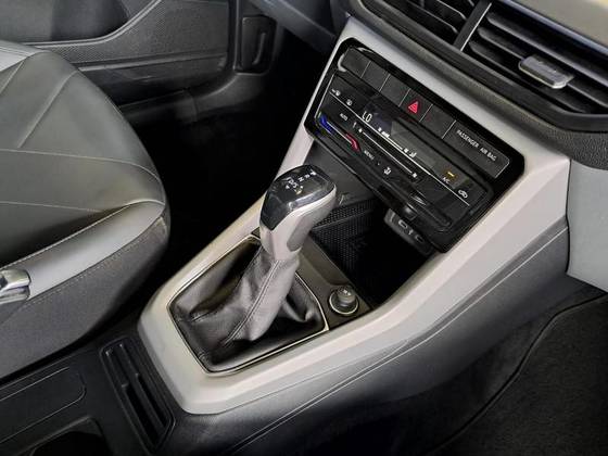 VOLKSWAGEN T-CROSS 1.0 200 TSI TOTAL FLEX COMFORTLINE AUTOMÁTICO